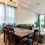 3 Luxury Modern Homes 12 Bedrooms & Rooftop Decks